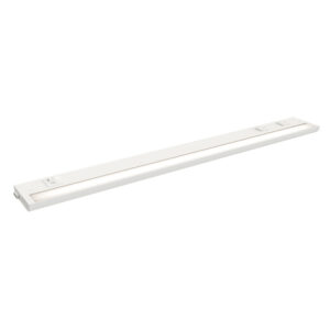 Maxim Lighting CounterMax 5K 30'' LED Under Cabinet w 3 Prong